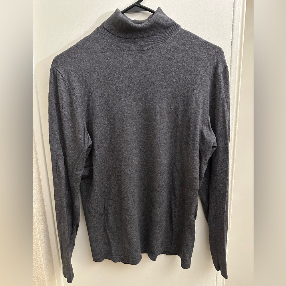 Zara Men’s M Gray Turtle Neck